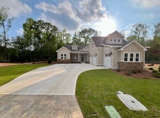 3623 Golden Eagle Ln, Opelika, AL 36801
