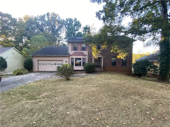1414 Golf Link Dr, Stone Mountain, GA 30088