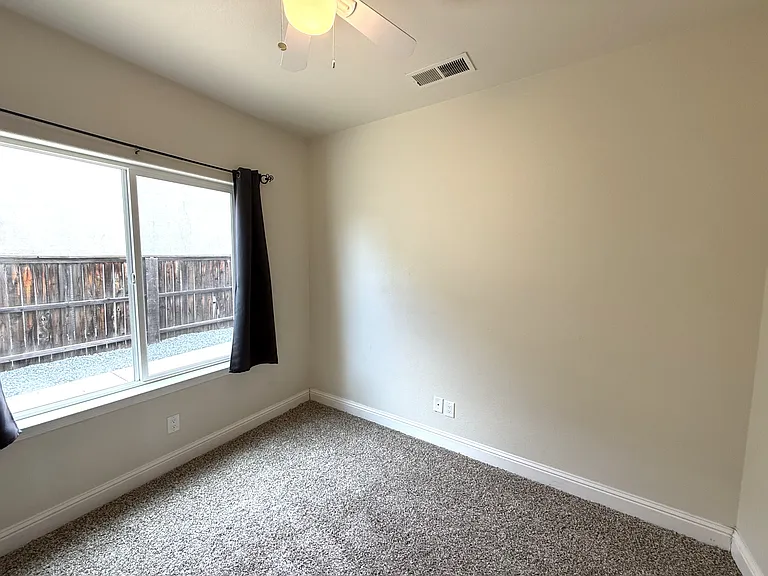 1441 Half Dome Way — Photo 10