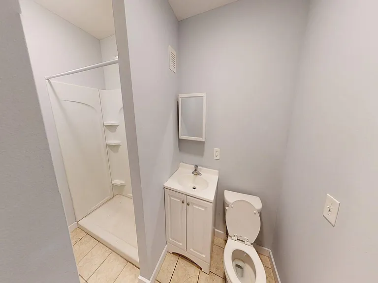 209-219 Howe Ave — Photo 5
