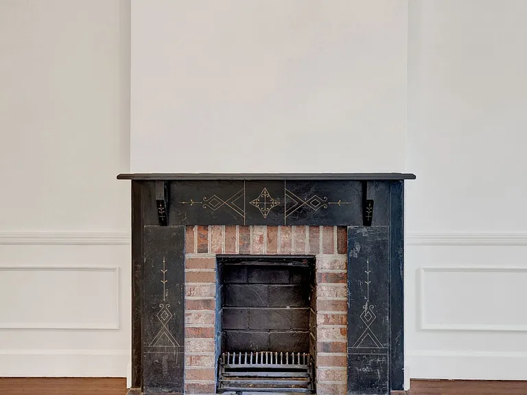 307 E Liberty St — Photo 11
