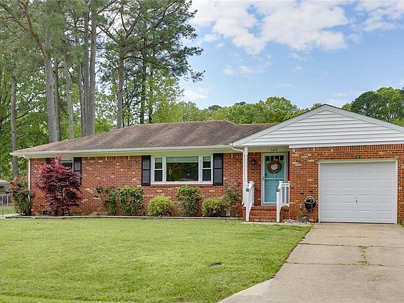 4th image of 105 E Royce Dr