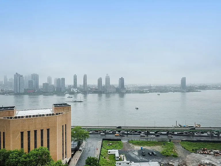 5 Tudor City Pl #1337 — Photo 2