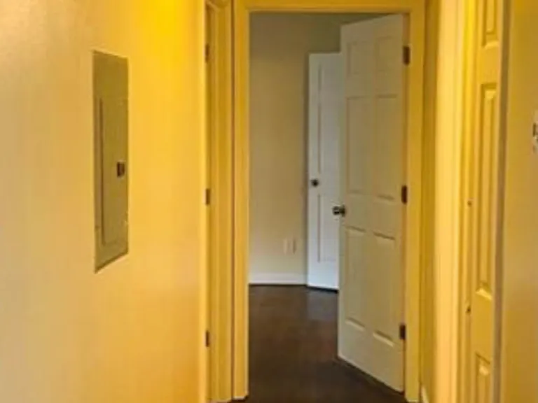 1005 Camelot Dr #1005 — Photo 13