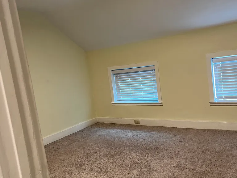 465 W South St — Photo 12