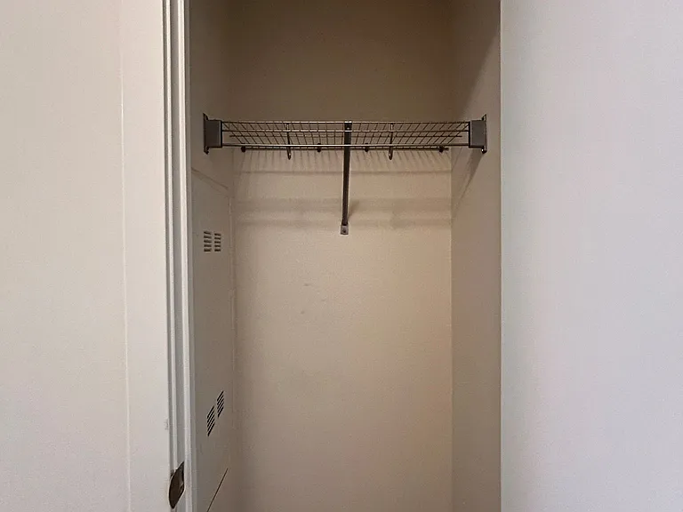 212 King William St #620 — Photo 17