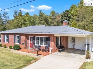 313 SE Arrowood Street, Lenoir, NC 28645