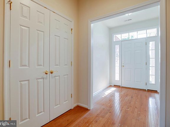 3rd image of 14308 S Hall Ct