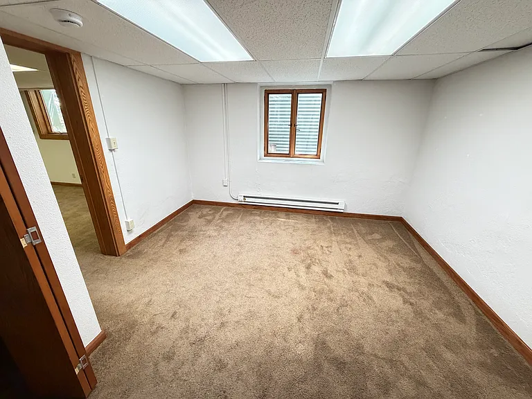 323 N Leroux St #C — Photo 4