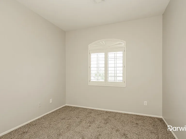 1660 S 172nd Ln — Photo 11