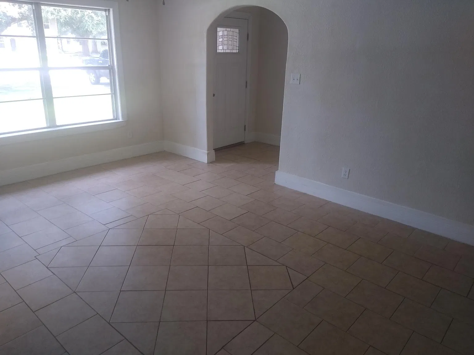 4 bed, 1722 sqft, $1,800 — Photo 3
