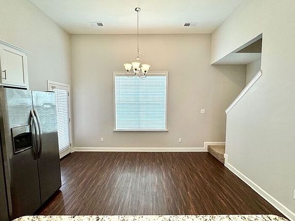 5th image of 5636 Matthew Dr