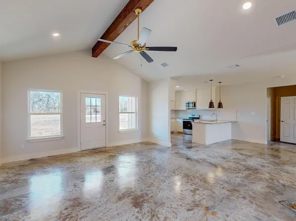 1224 E Gibtown Rd, Poolville, TX 76487