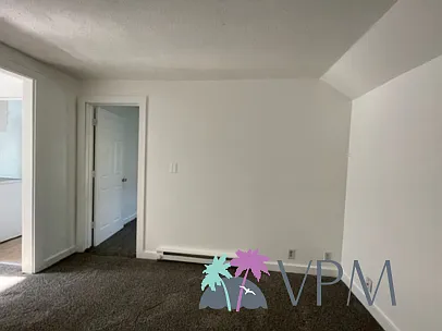 146 W. Broadway St — Photo 2