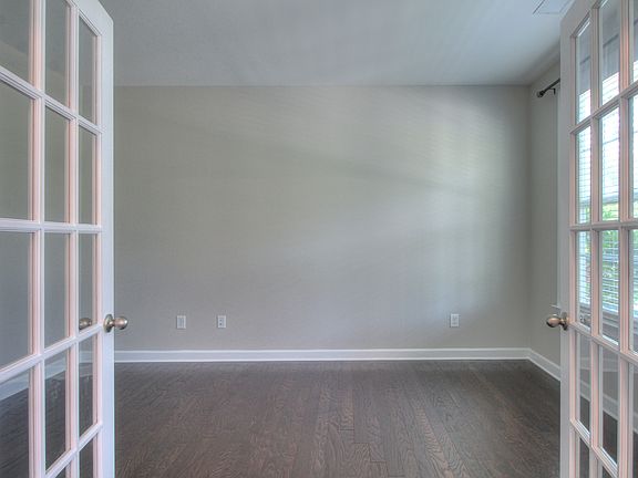 5th image of 3013 Hamilton Mill Dr