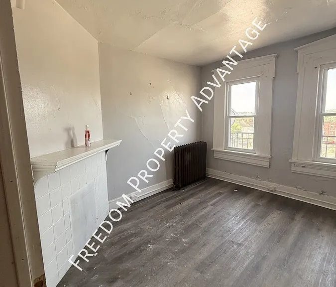 224 N Main St #7 — Photo 5