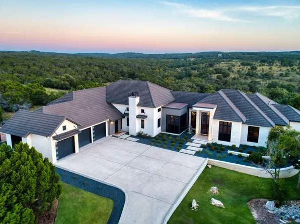 121 Greystone Pt, Boerne, TX 78006