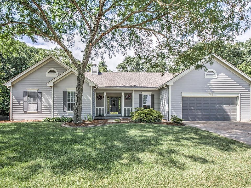 1st image of 755 Arbor Haven Dr