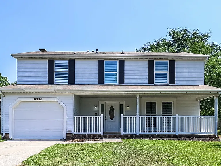 3204 Old House Cir — Photo 1