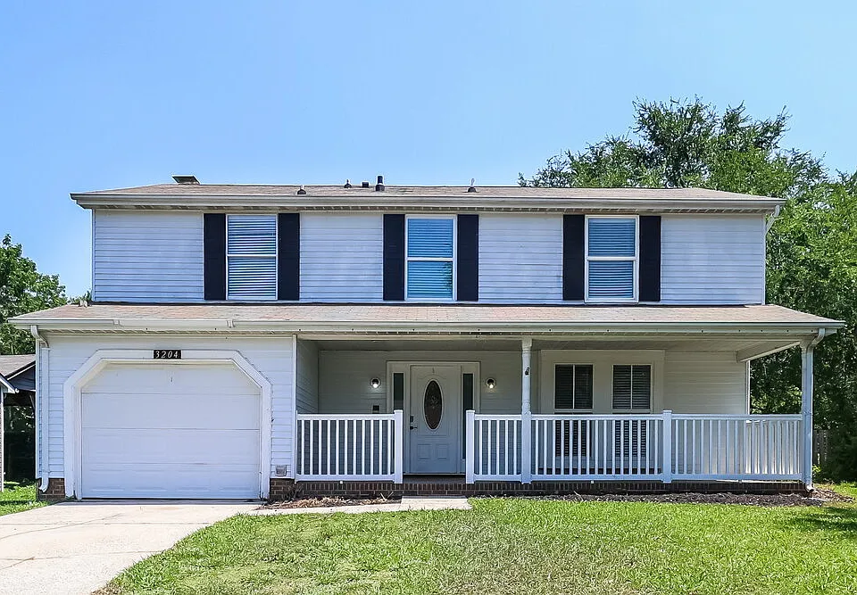 3204 Old House Cir