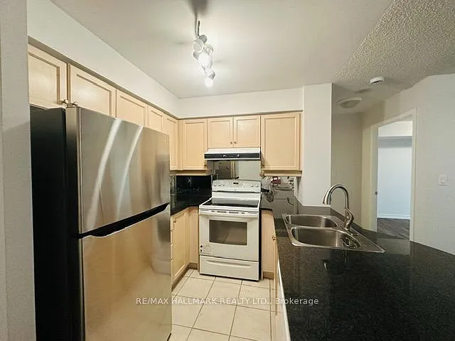 8 SE Rean Dr #1309 — Photo 3