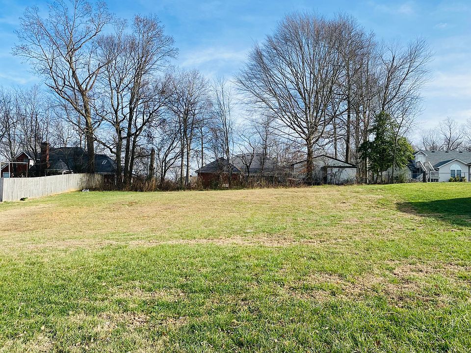 1st image of 5 Whisper Woods Dr