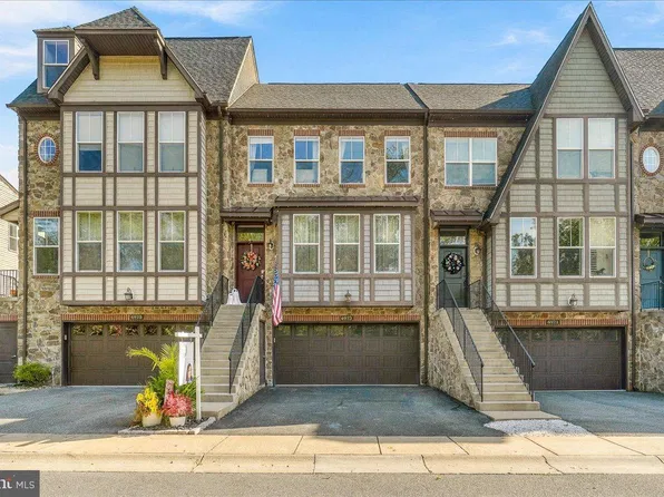 6973 Country Club Ter, New Market, MD 21774