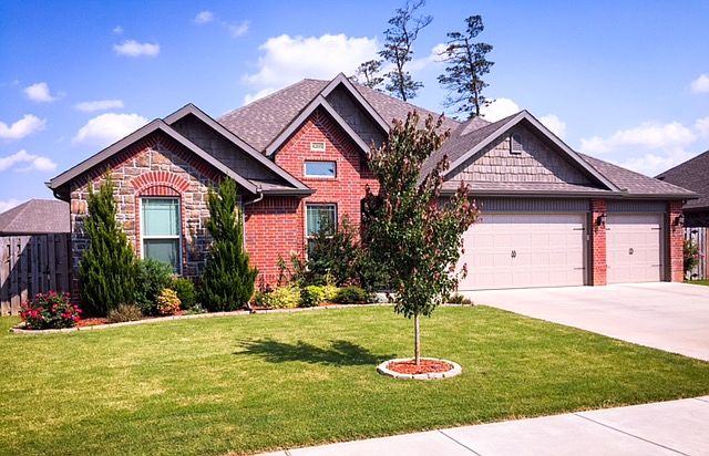 1st image of 6205 S 58th St