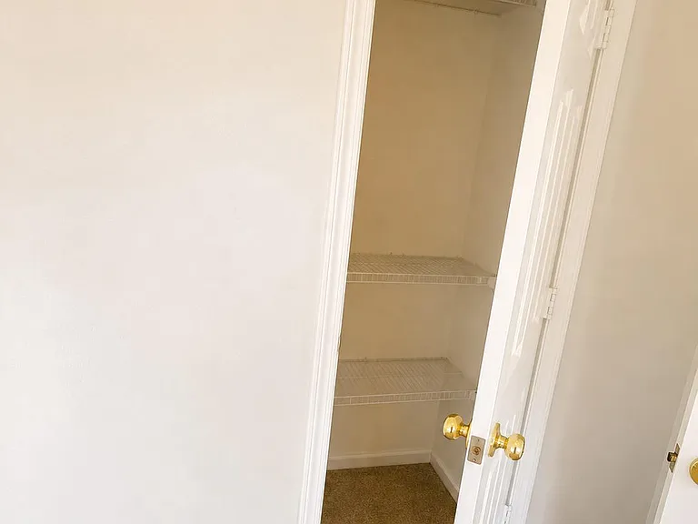 203 W Park Dr — Photo 14