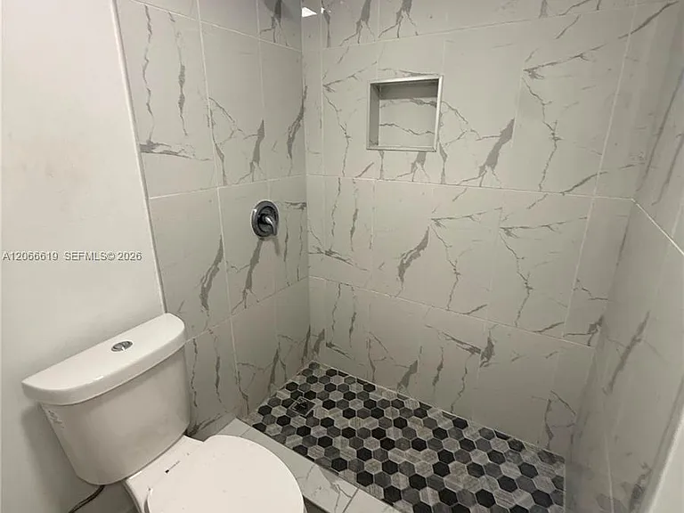 2910 NW 6th Ct — Photo 3