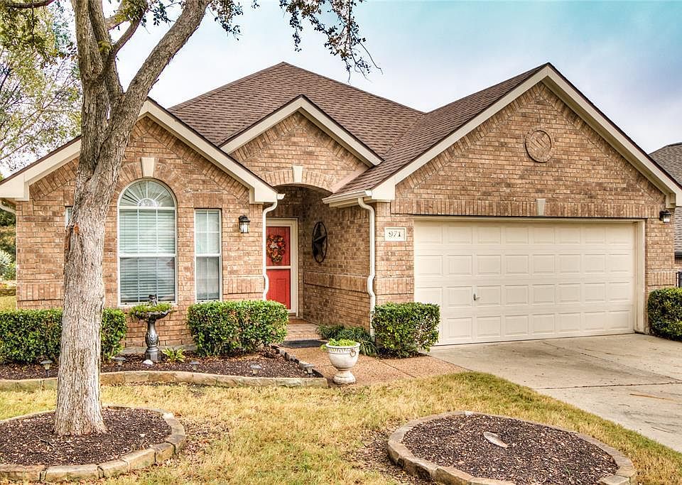1st image of 971 Winged Foot Dr