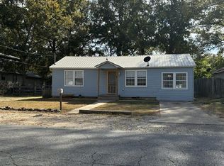 1217 McHenry St, Malvern, AR 72104