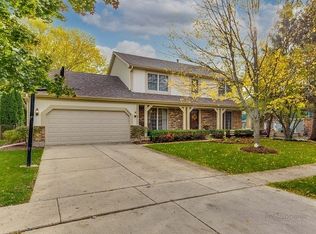 1300 Virginia Ave, Libertyville, IL 60048