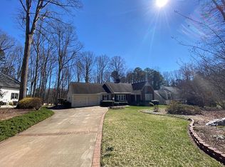 121 Bruce Dr, Cary, NC 27511