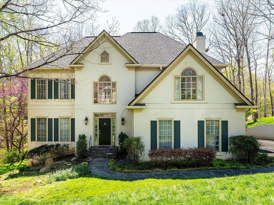 1st image of 3255 Avebury Ln