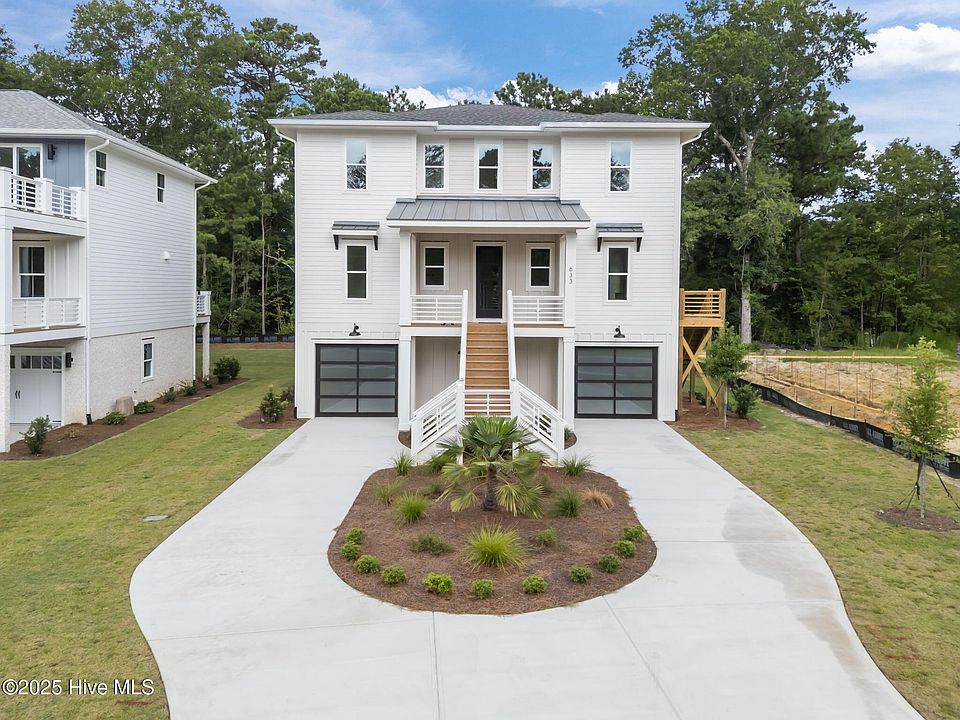 1st image of 633 Vale Drive