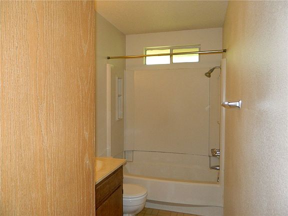 5th image of 3411 Dunliegh Dr #B