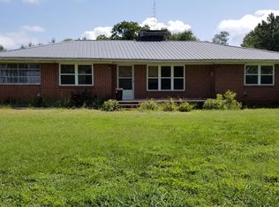 98 Pendley St, Chatsworth, GA 30705