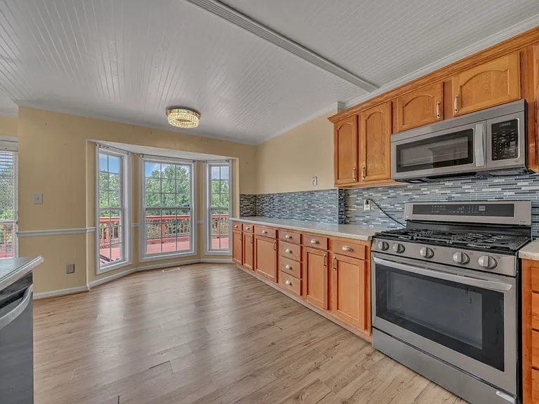 1325 Sunfield Dr — Photo 6