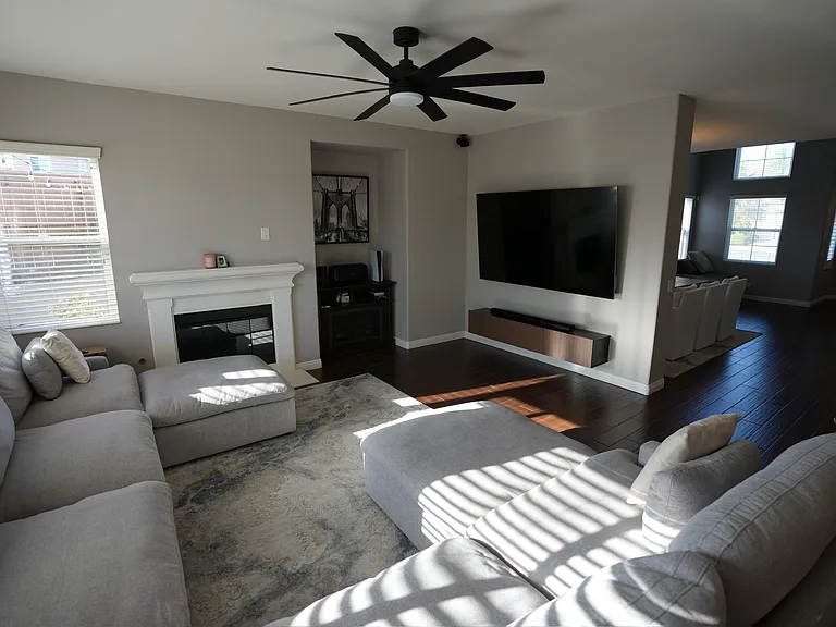 Gleneagles Dr — Photo 8