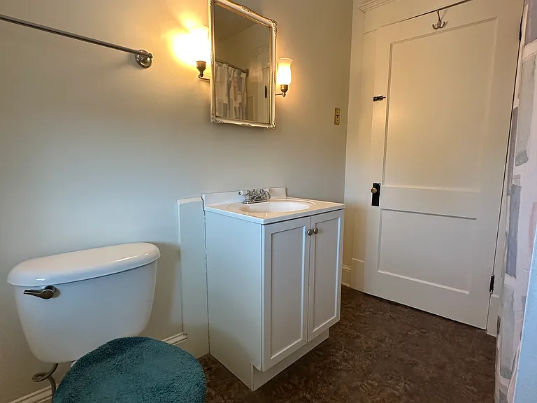 21 N Braddock St #2 — Photo 9