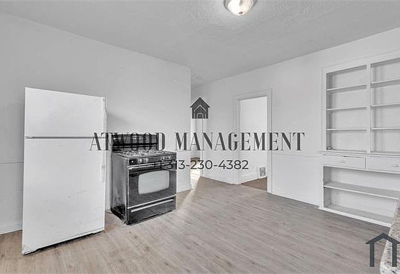 5th image of 4811 Seyburn St