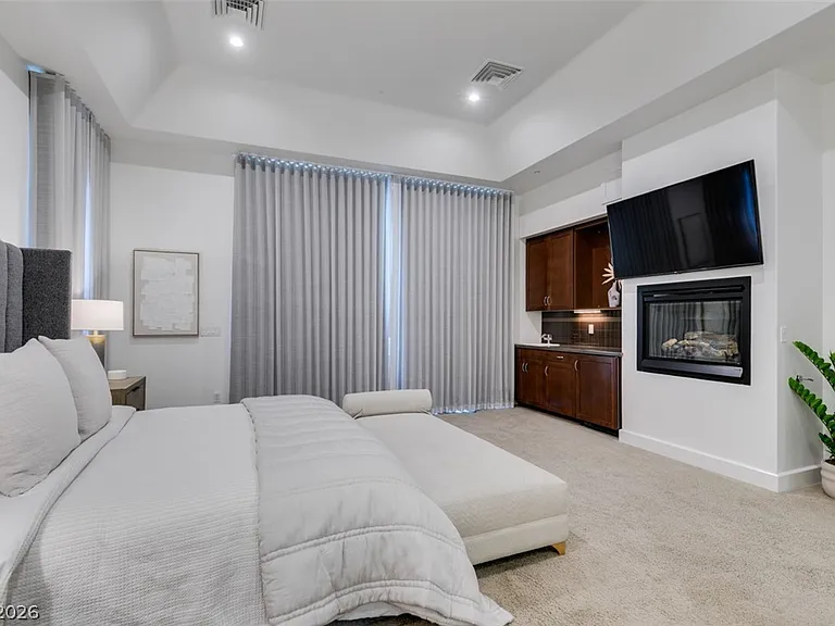 483 Toucan Ridge Ct — Photo 32