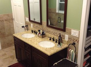 1594 Putney Rd, Valley Stream, NY 11580