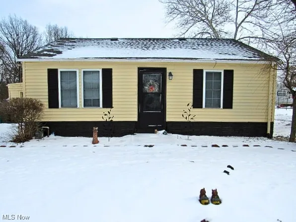 5211 Hecock Ave, Lorain, OH 44055