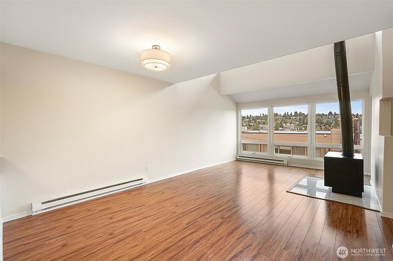 4th image of 3609 14th Avenue W #208