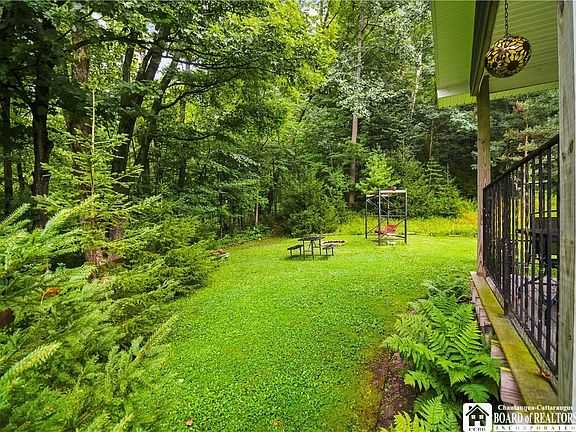 5th image of 5591 Eke Rd