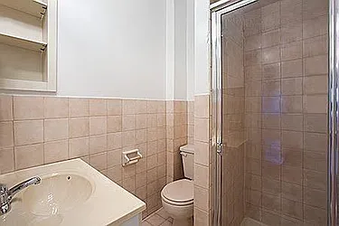 Rented by Domus Realty