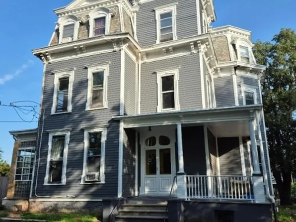 810 Old York Rd, Raritan, NJ 08869