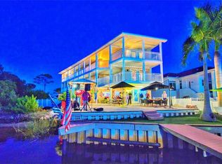 533 Doric Ct #A, Tarpon Springs, FL 34689